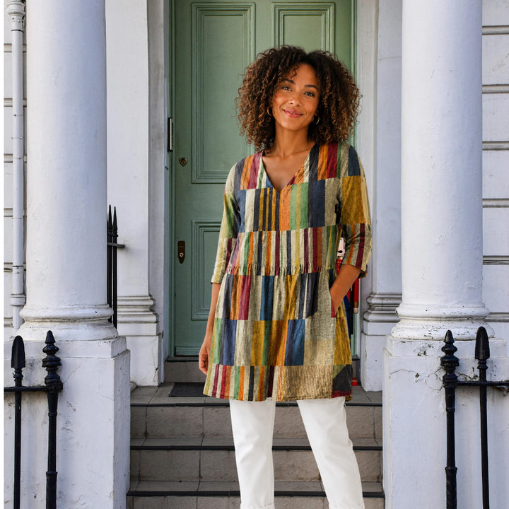 Chiara | Long Blouse with V-Neck